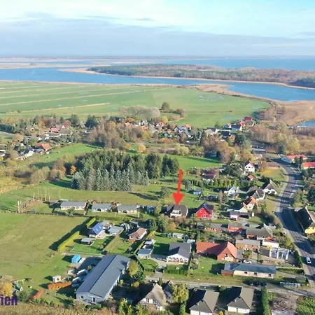 Zum Fährmann 2 Whg 3 Im Og In 18356 Apartment Pruchten