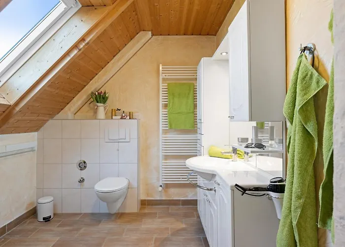 Zum Faehrmann 2 Whg 3 Im Og In 18356 *